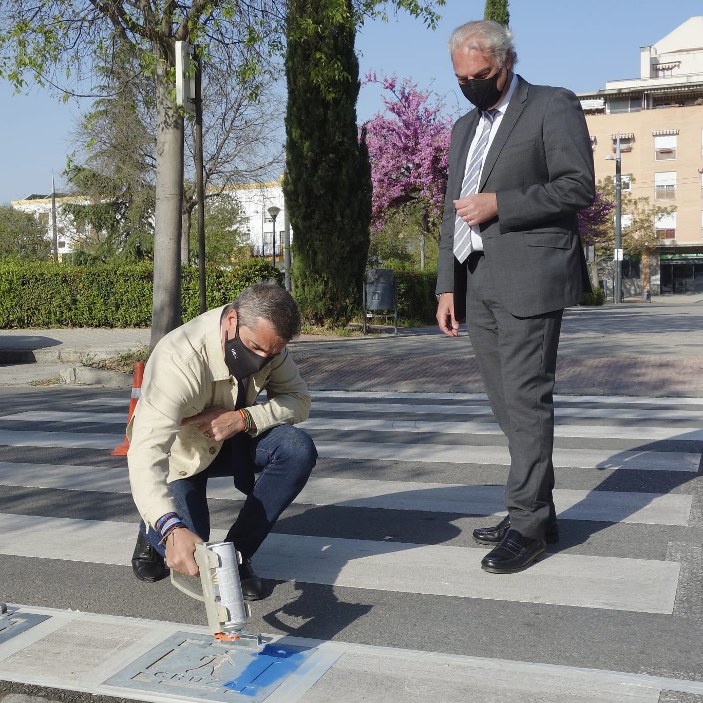©Ayto.Granada: El Ayuntamiento inicia la adaptación de los pasos de peatones para el uso de personas con trastornos del espectro autista ©Ayto.Granada: El Ayuntamiento inicia la adaptación de los pasos de peatones para el uso de personas con trastornos del espectro autista